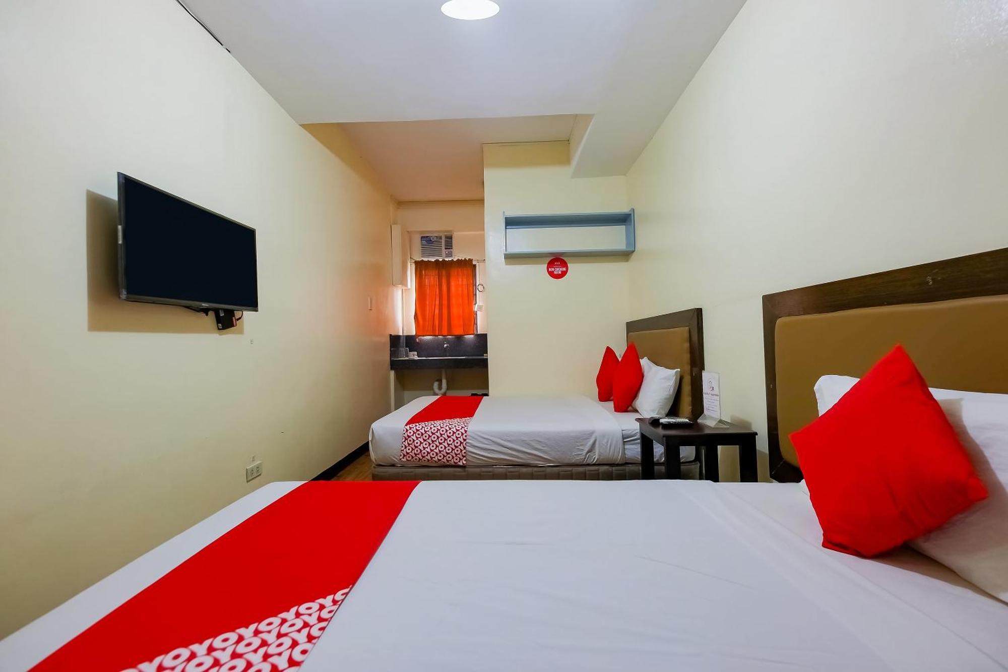 Oyo 431 Apollo 11 Apartelle Pasay Exterior photo